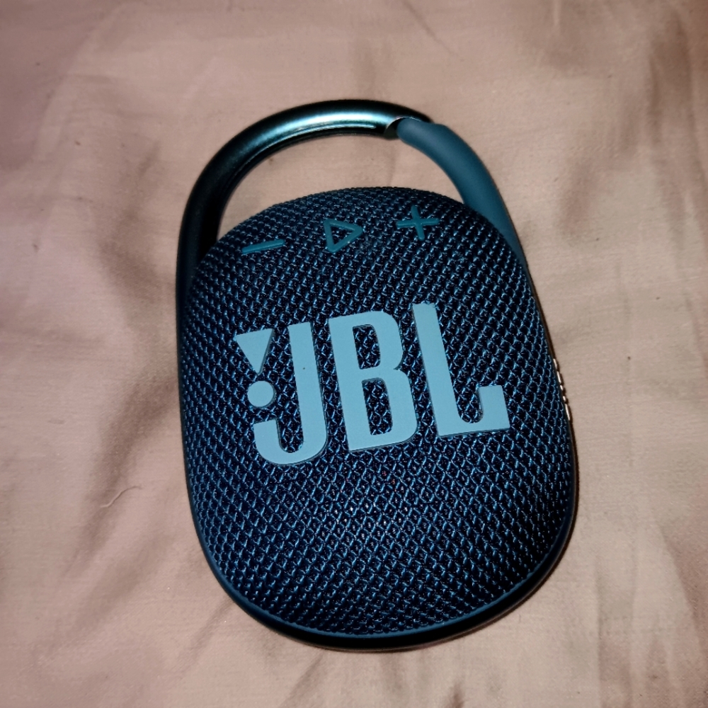 Jbl clip 4